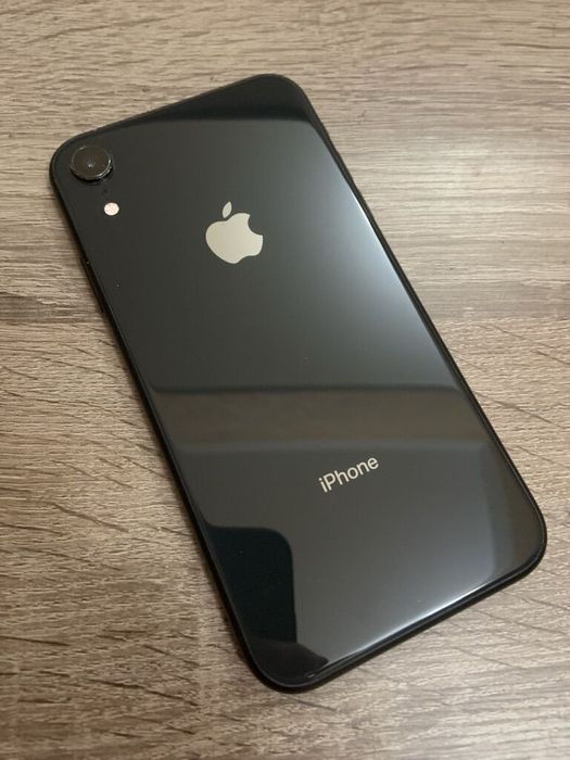 Продам iPhone Xr