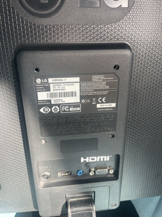 Monitor 22 cale LG FullHD hdmi
