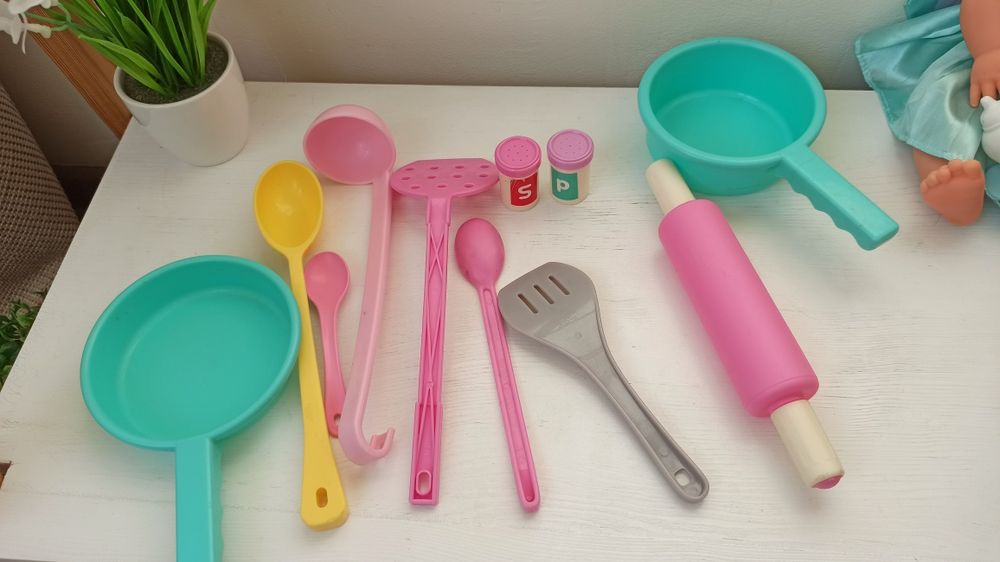 Набір  брендового дитячого посуду battat, іграшковий посуд