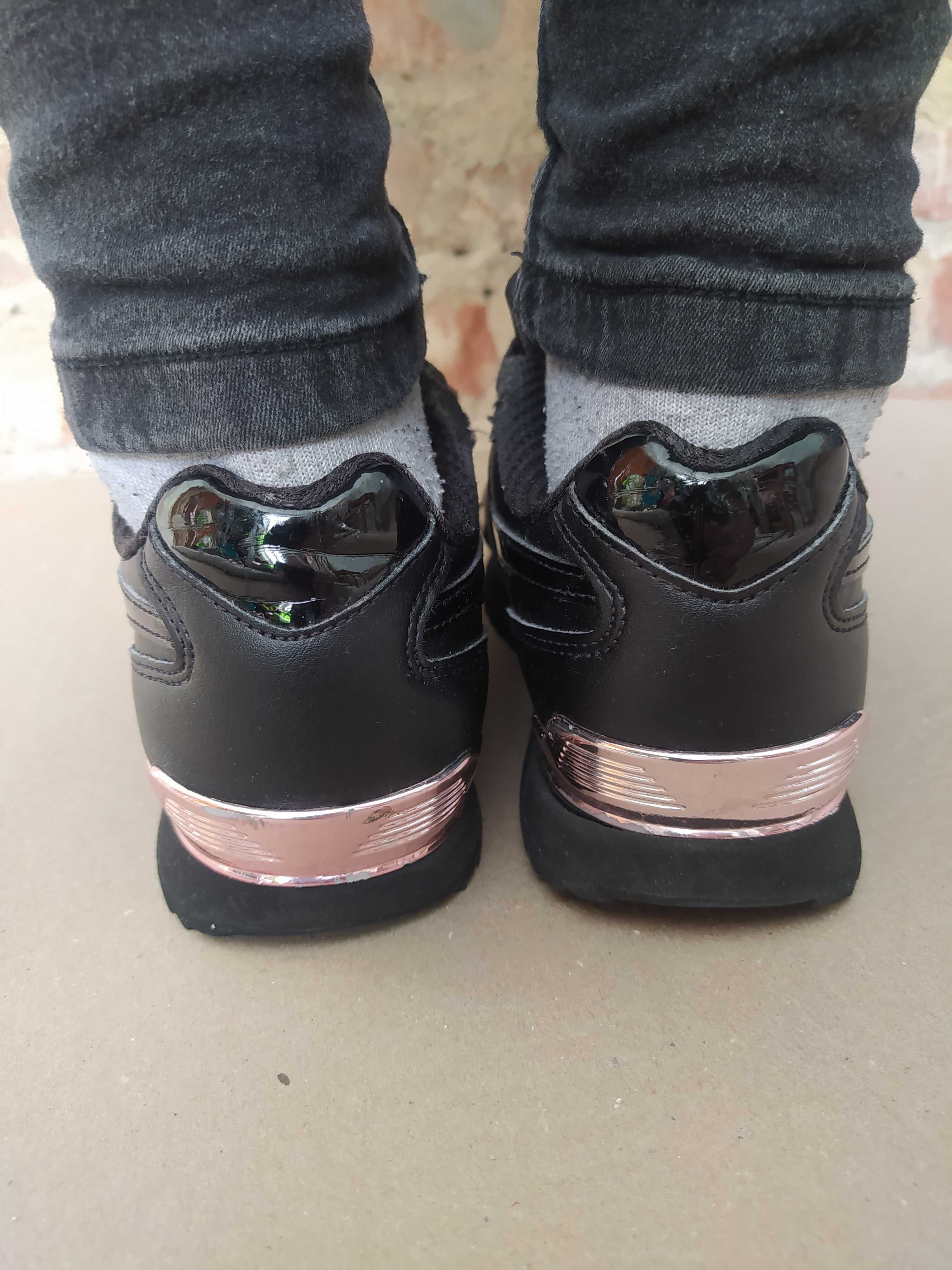 Кросівки Reebok Royal Glide 36