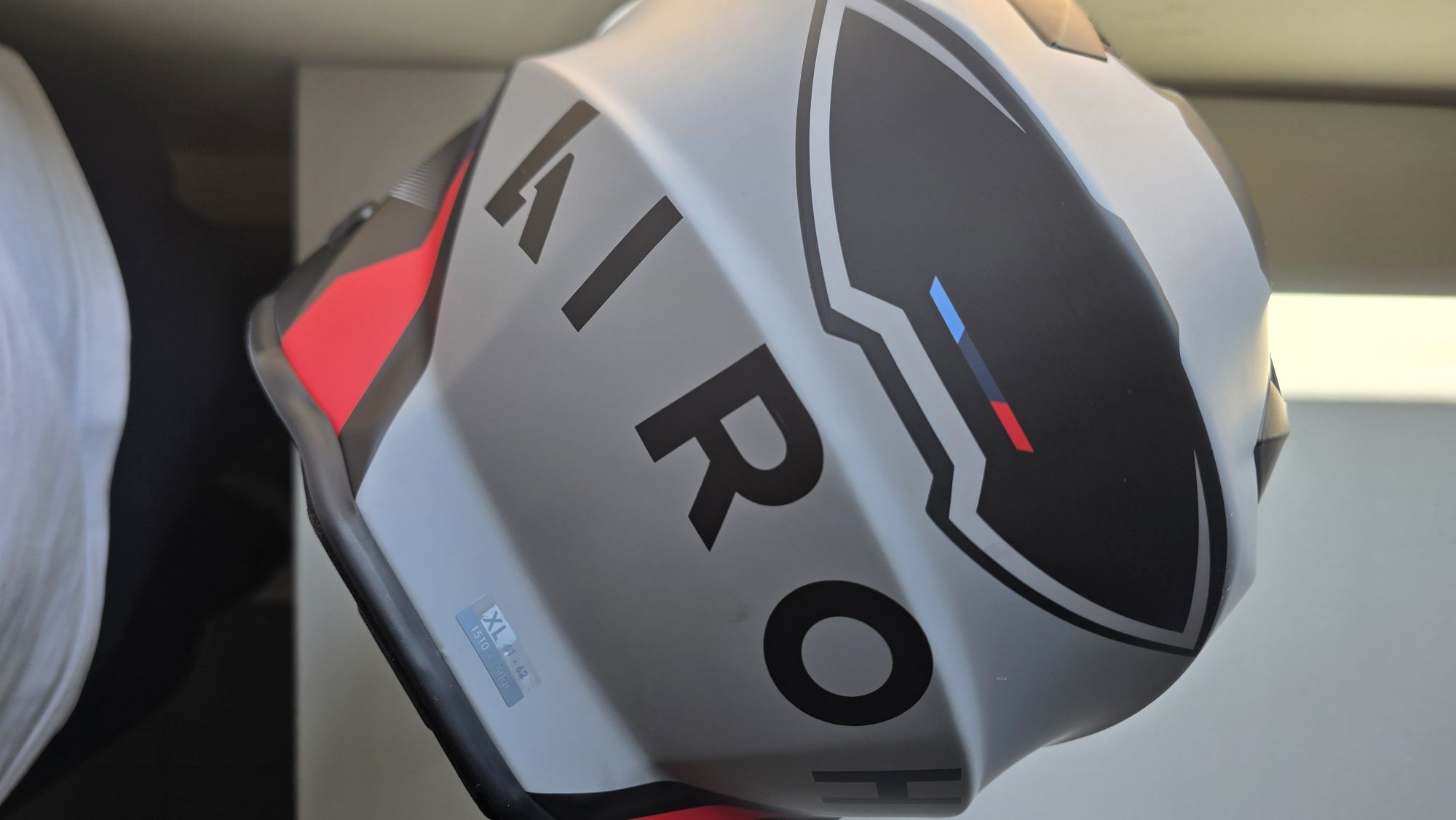 Airoh commander Factor XL
