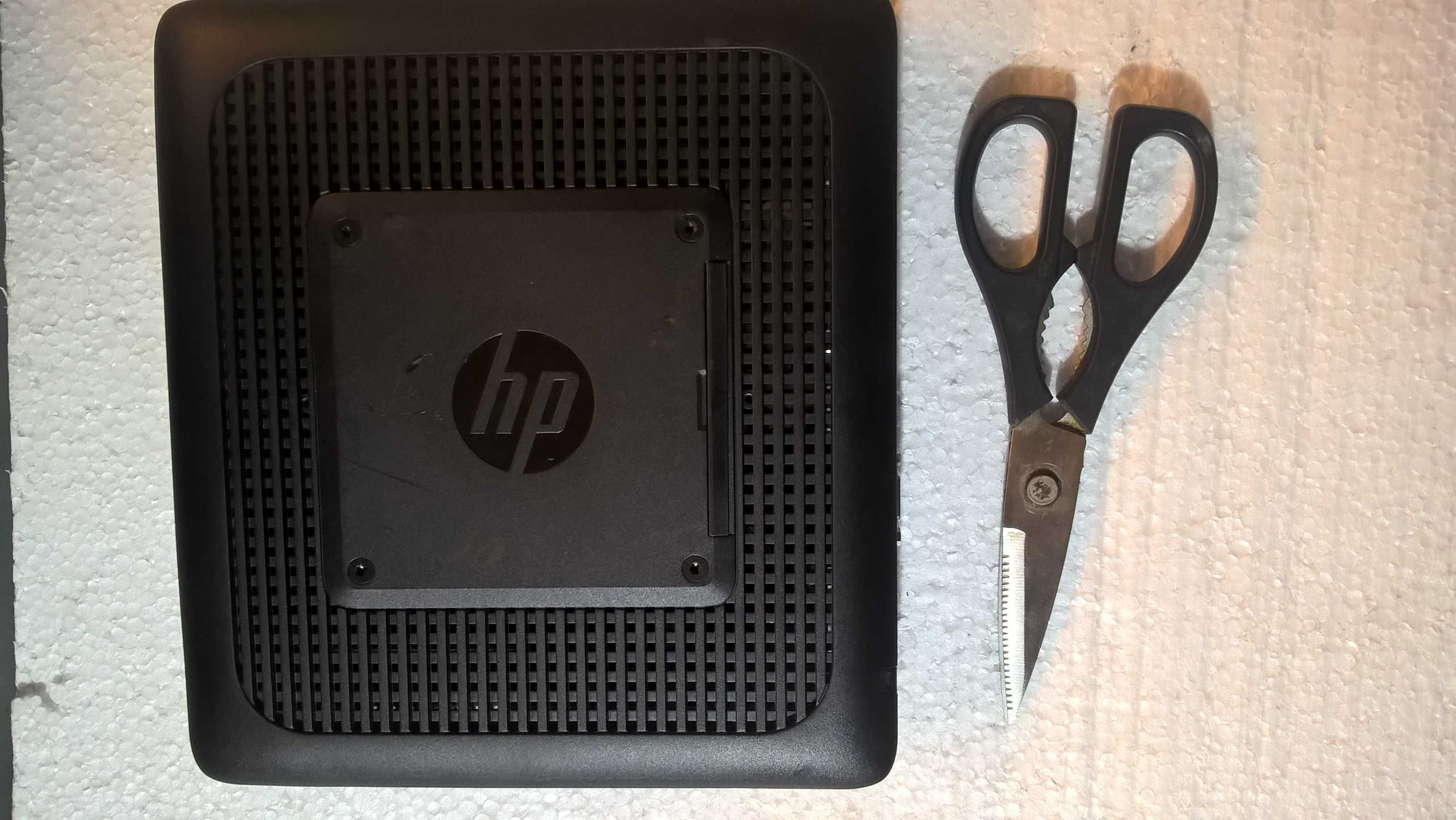 Четырех ядерный мини компьютер НР  Т-620  thin client.