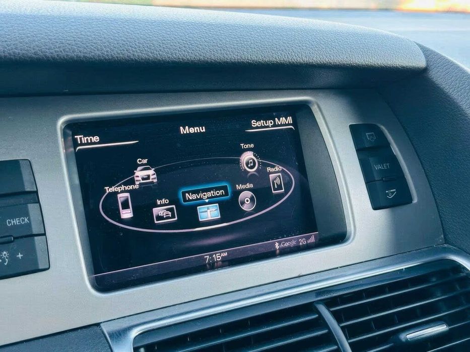 Audi Q7      2014