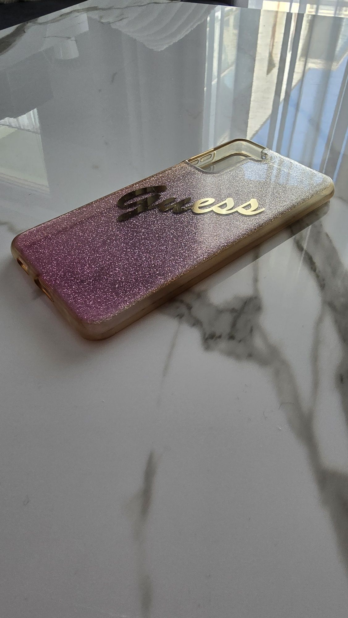 Etui Samsung Galaxy S21+ Plus Case Guess różowe brokat