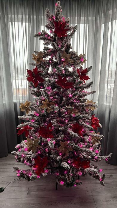 Штучна ялинка лита, засніжена, з вбудованими ліхтариками