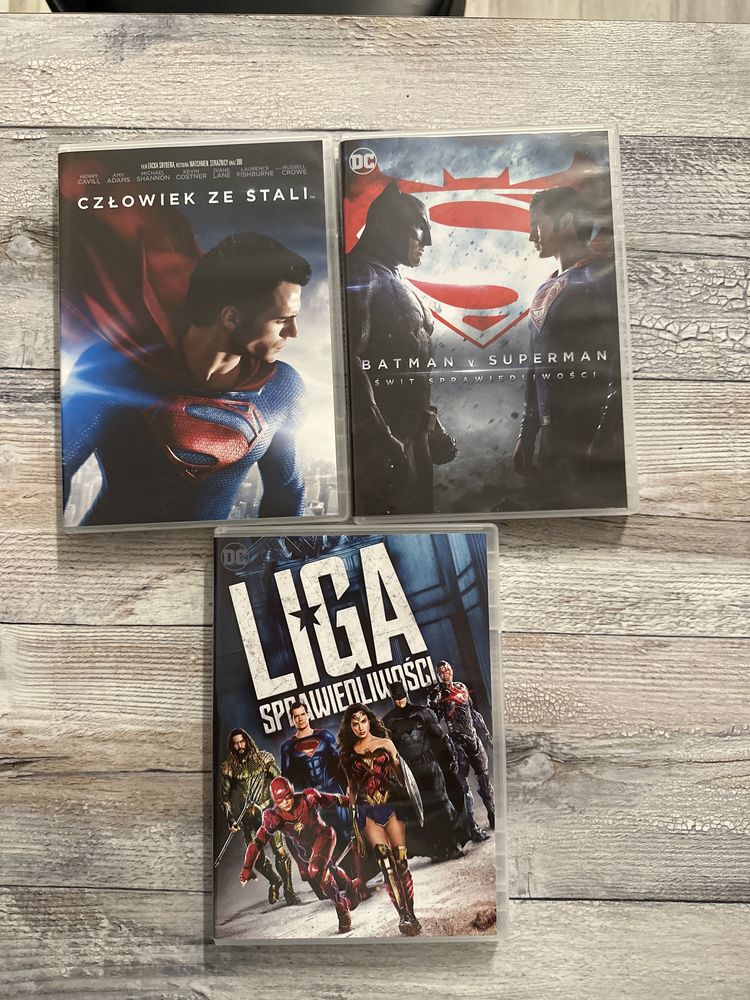Zestaw 3 filmów DVD Superbohaterowie DC