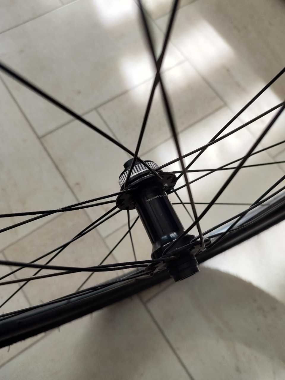 Koła gravel 28" z oponami Vittoria