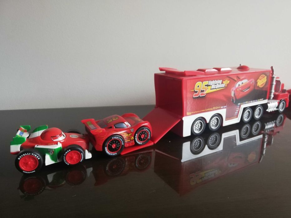 Camião Faisca McQueen + oferta