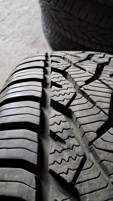 Opona Barum Quartaris 5 195/65r15 91H wielosezonowa prawie nówka.