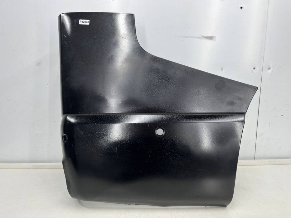 Zderzak tylny Trafic 3 Opel Vivaro B Primastar Talento Express 14r.- prawy narożnik nakładka