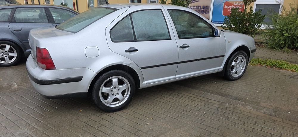 Volkswagen Bora 2003r