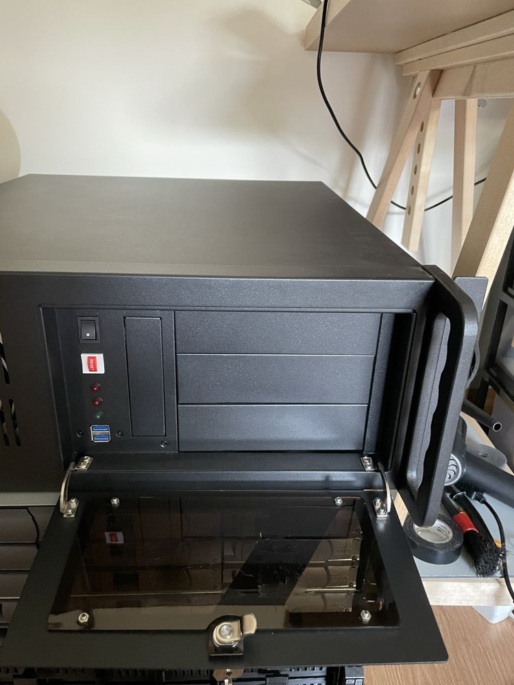 Caixa atx para rack