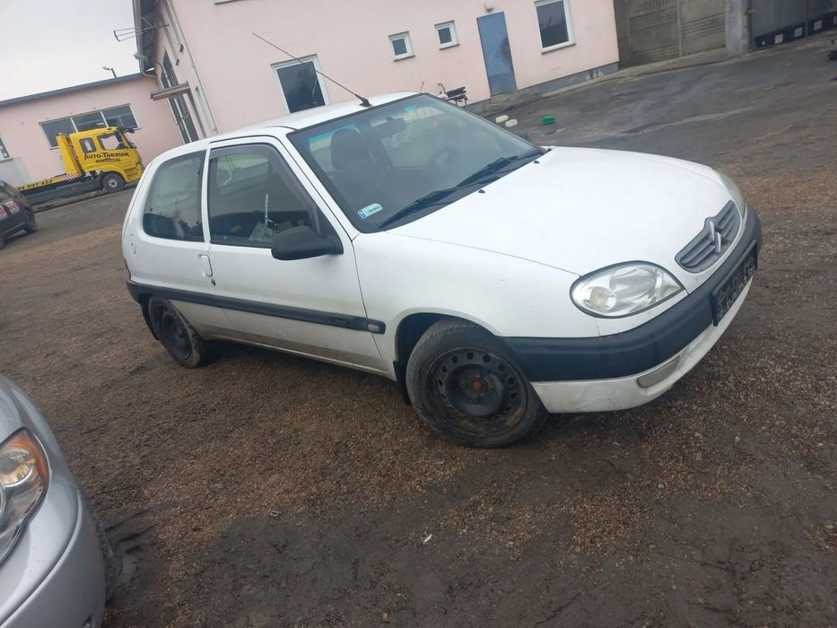 Citroen Saxo 1.5 Diesel 03r wszystkie części maska zderzak drzwi