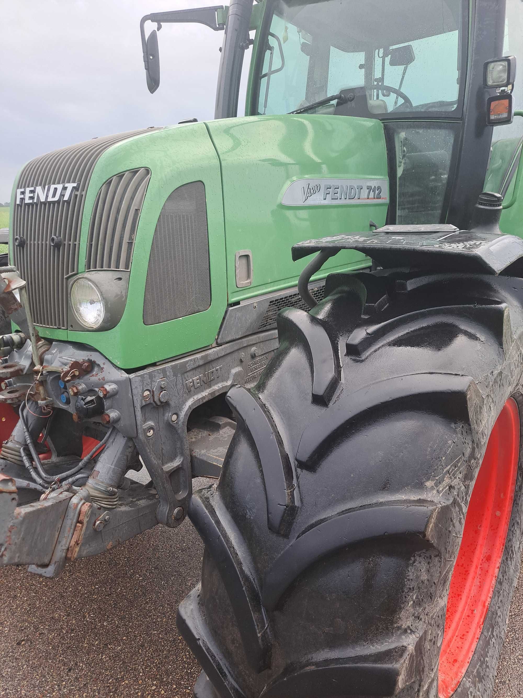Ciągniki fendt 712