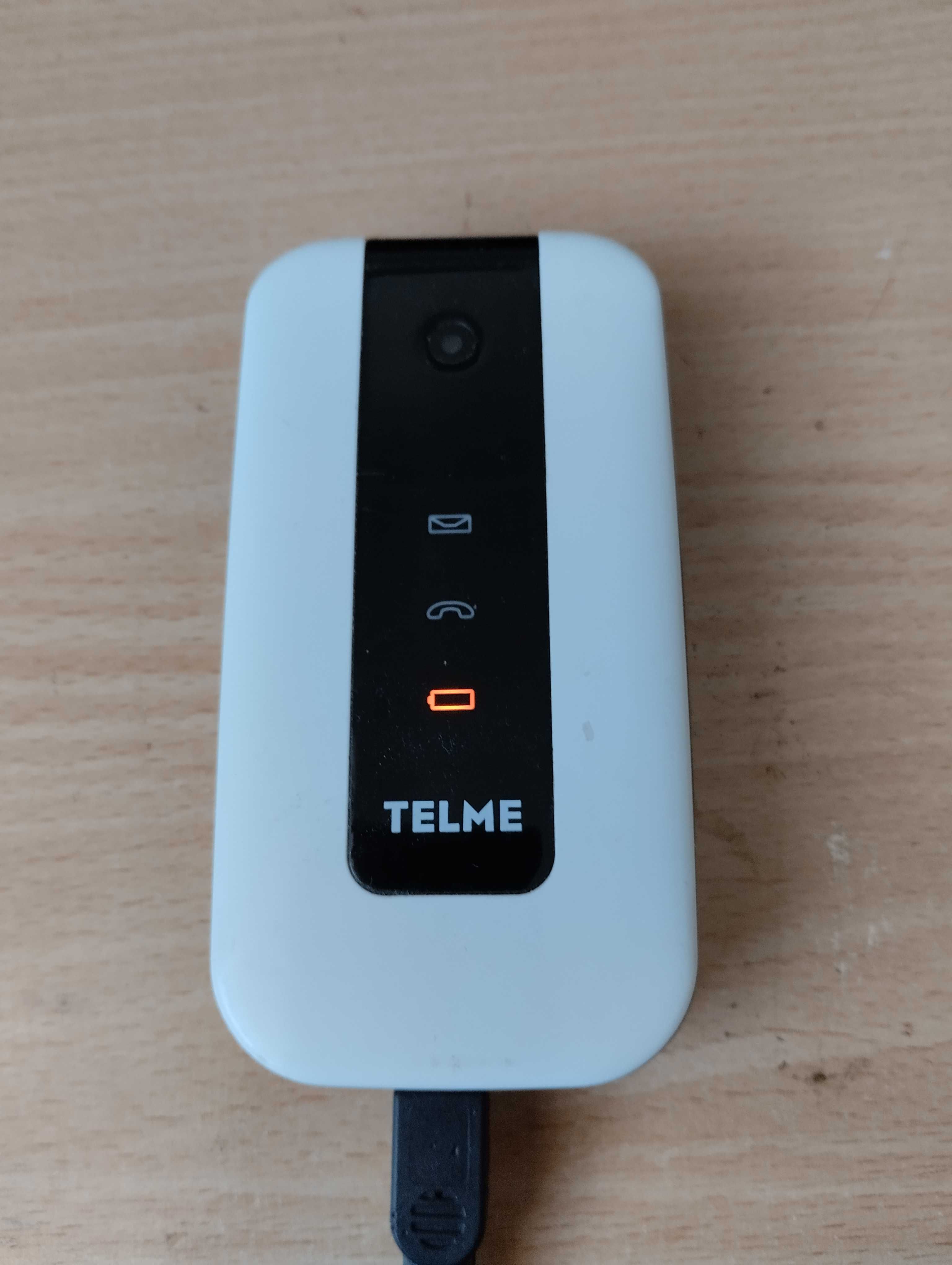 Telefon dla seniora lub seniorki Telme F210-WHITRE