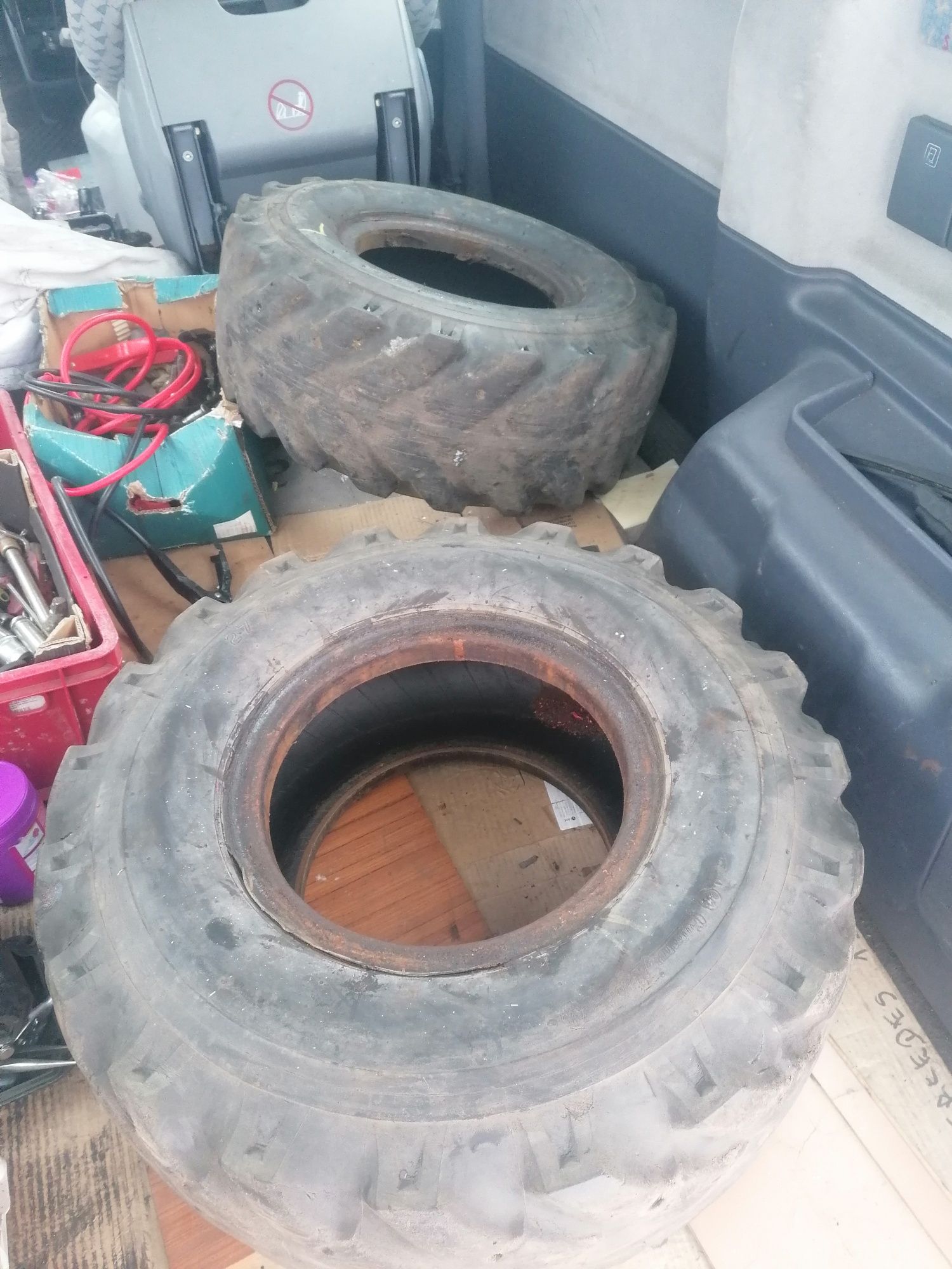 Opony 27x10-12  250 75 R12 do wózka widłowego 2szt pompowane