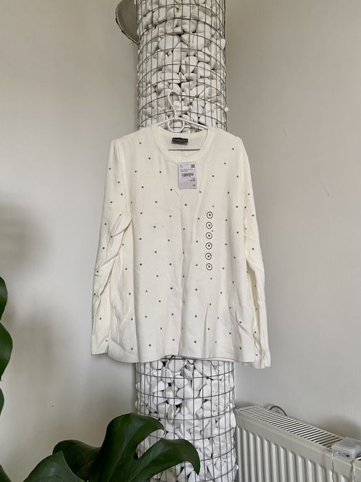 Нова нарядна кофта в рубчик біла молочна светр кофточка жіноча