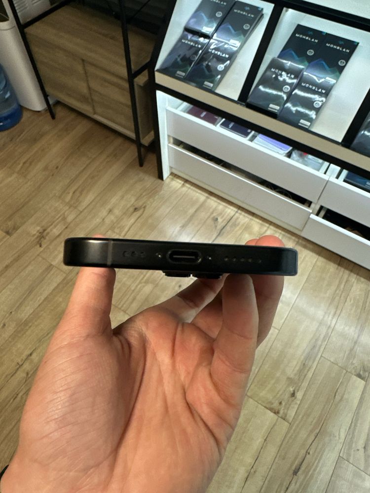 iPhone 16 Pro 128Gb Black Titanium