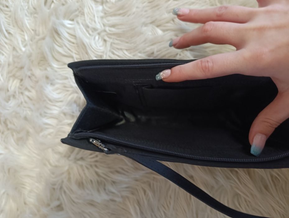 Torebka mini mała kopertówka listonoszka elegancka czarna kobieca