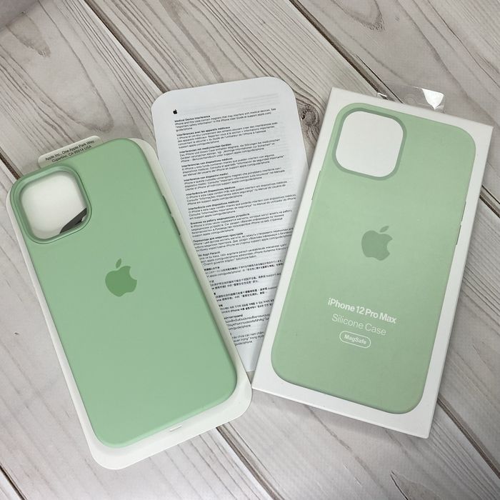 Силіконовий чохол Original Silicone Case with MagSafe 12 / 13 Pro Max