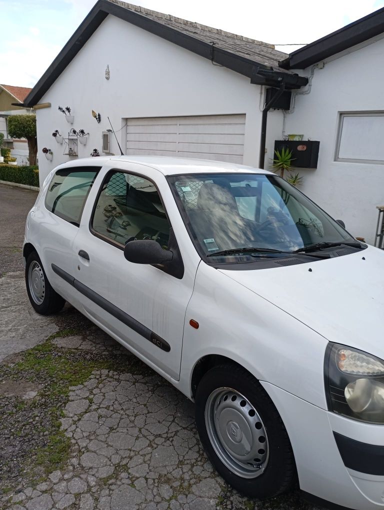 Renault Clio comercial