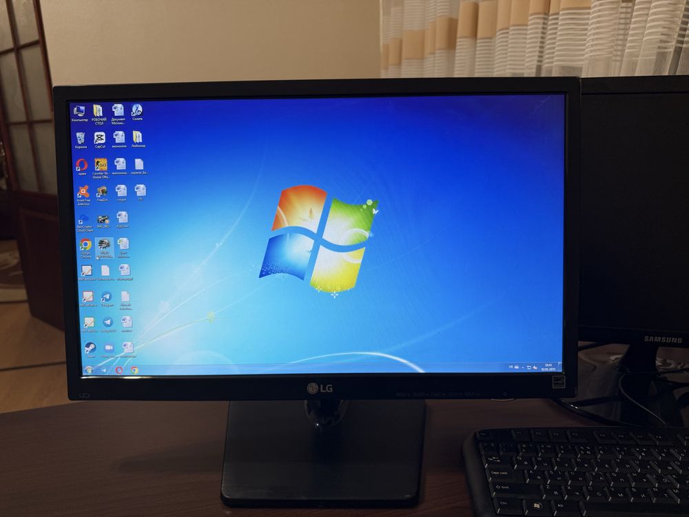 Монітор LG 22” 22M37A-B