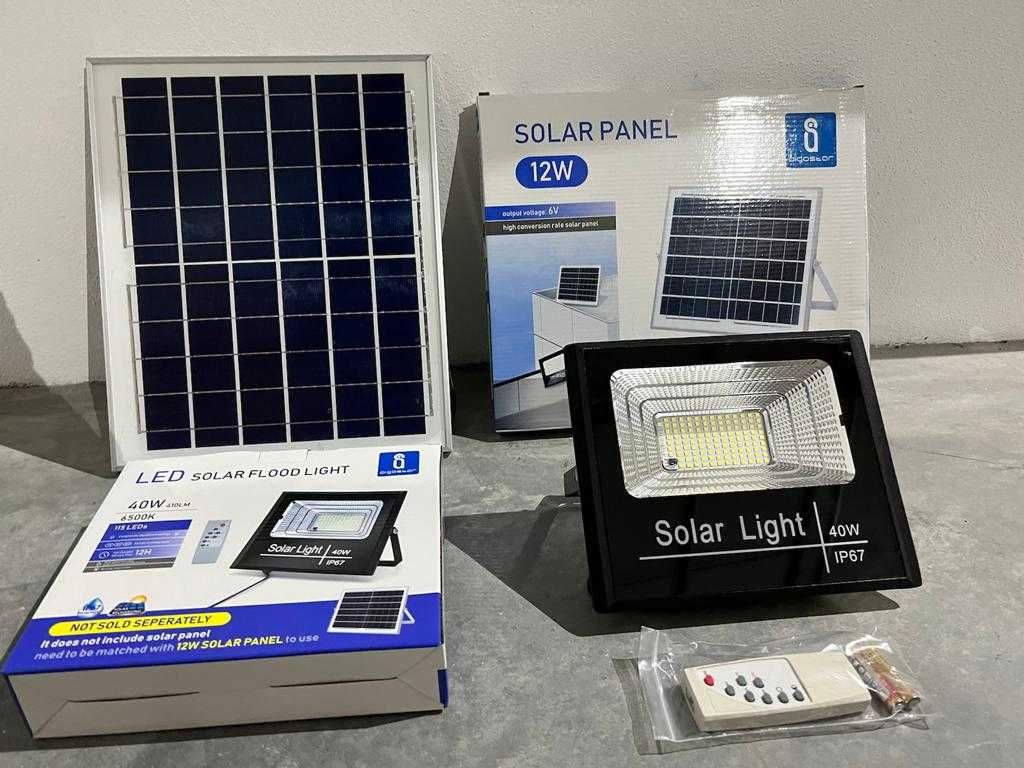 Projetores LED c/ Painel Solar - NOVOS - Várias Potências Disponiveis