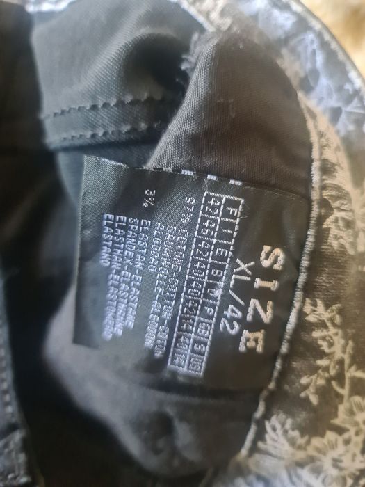 Calças de ganga pretas senhora