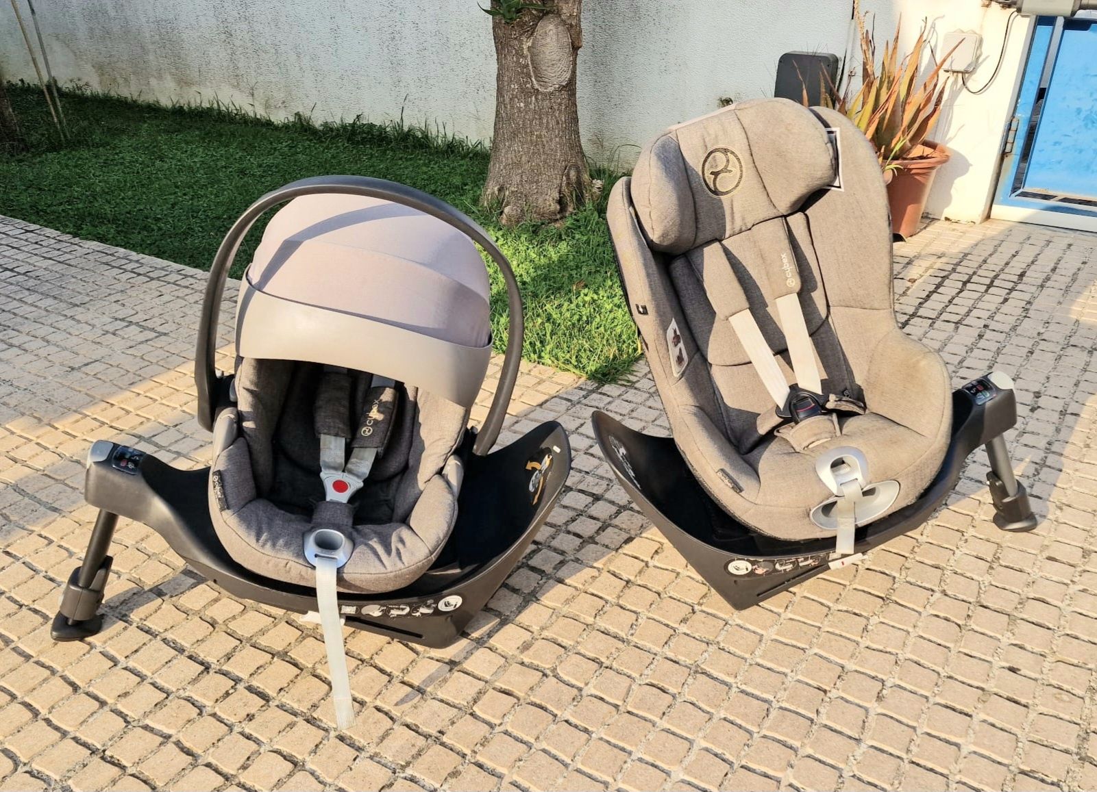 Cadeira auto CYBEX Sirona Z cinza tecido Plus + base Z isofix rotativa