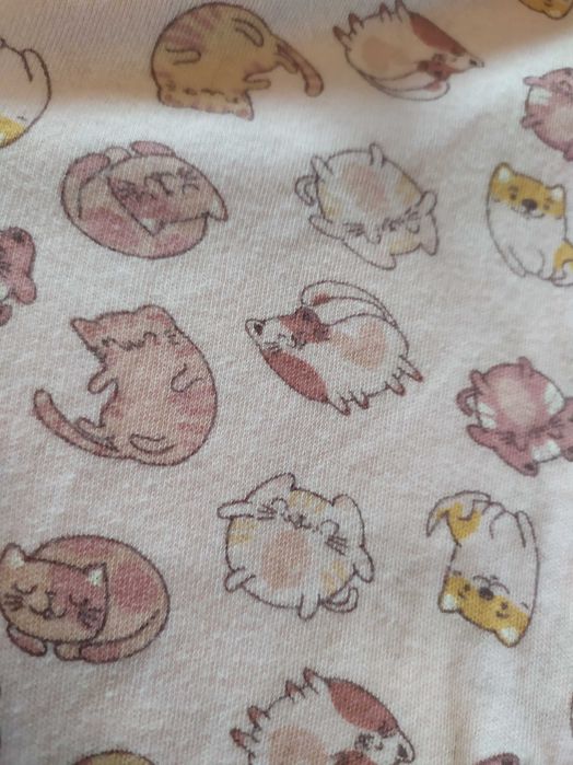 Rampers Coccodrillo 86 kiddie w pieski i kotki piżamka na lato różowy