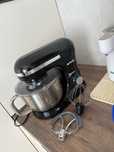 Robot kuchenny planetarny