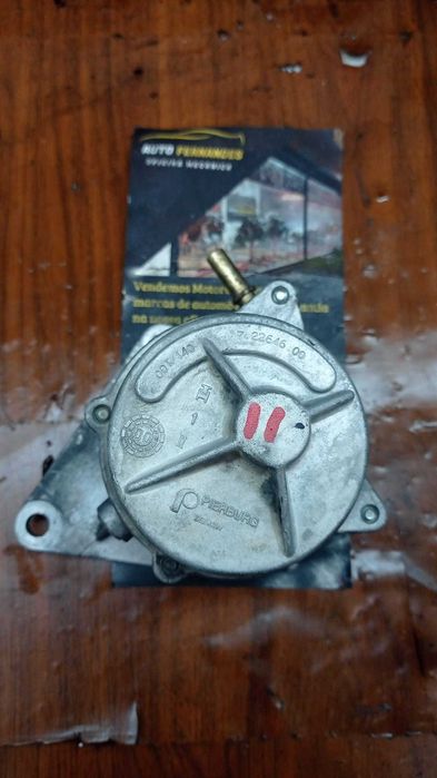 Bomba de Vácuo Citroen Berlingo Peugeot Partner
REF: 7 . 2 2 6 4 6 .00