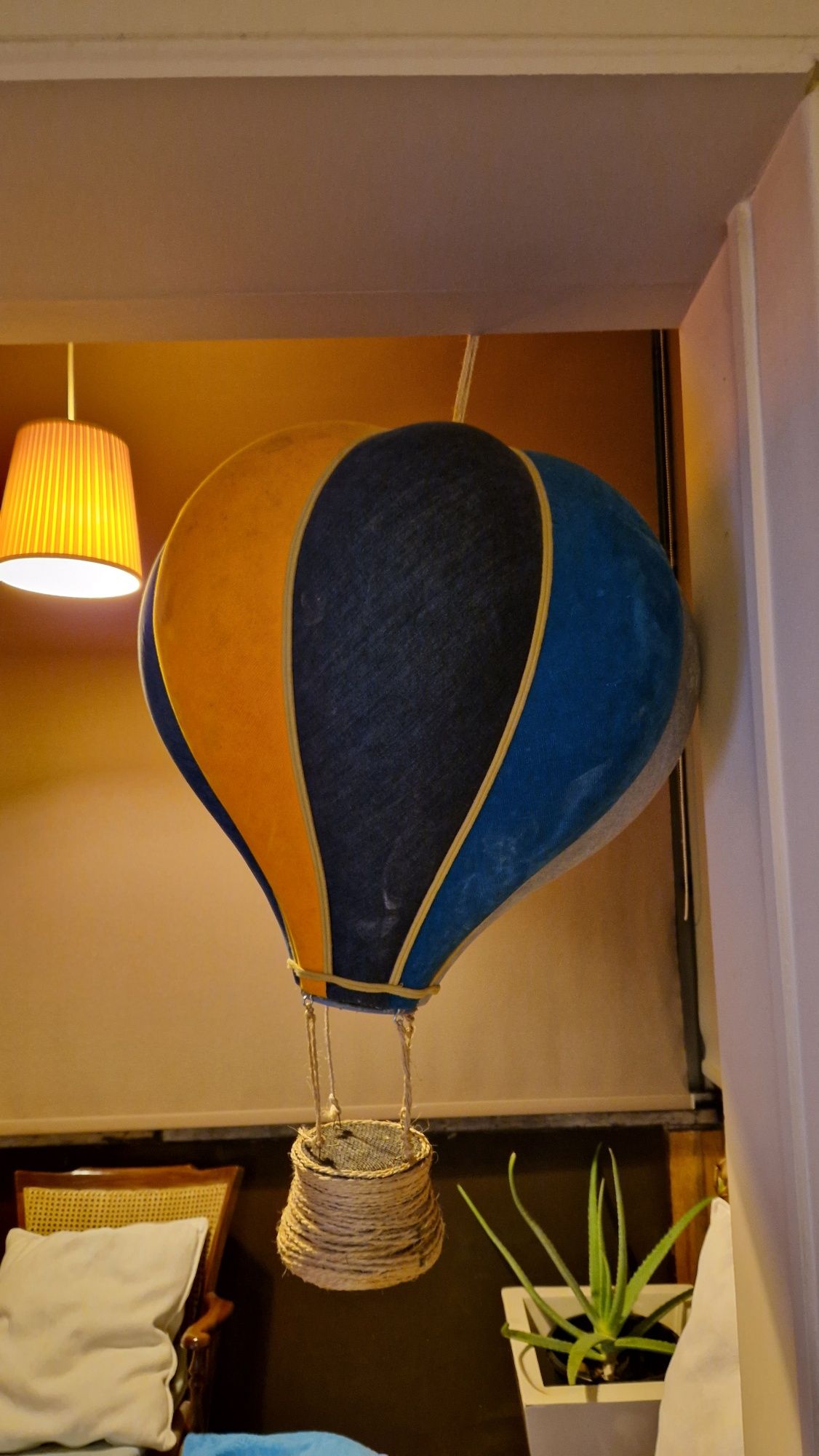 Balão decorativo forrado a tecido