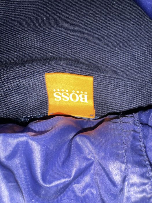 Осіння куртка бос класика ціна 700 грн