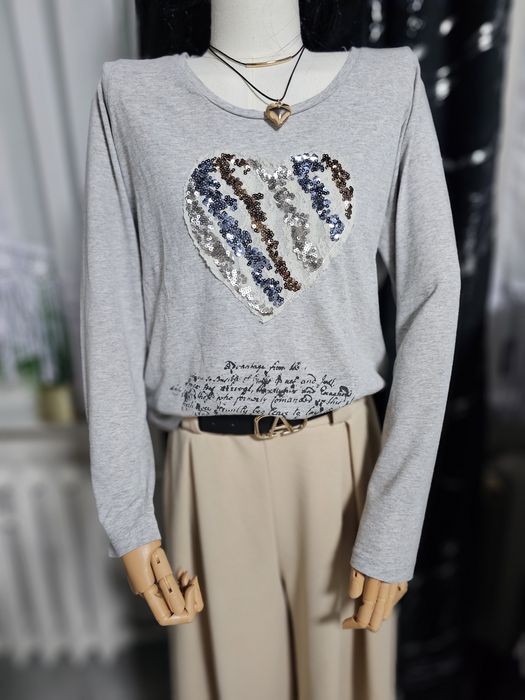 Bluzka szara z sercem koronka ,cekiny classic casual Nice&Co M
