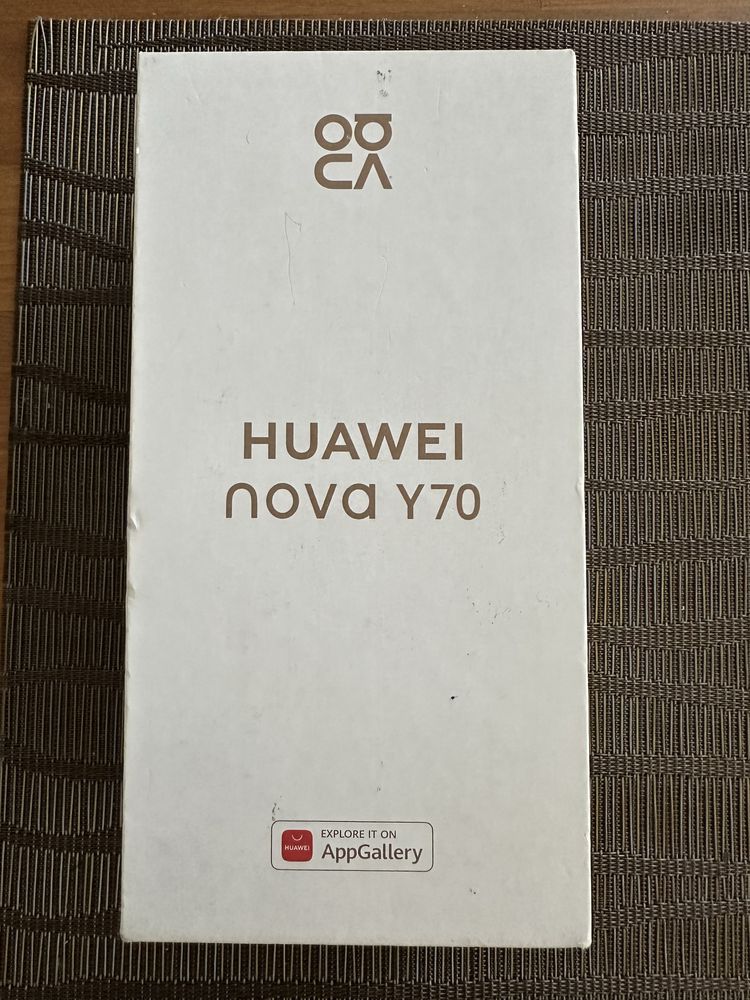 Smartfon Huawei Nova Y70 4 GB / 128 GB 4G (LTE)