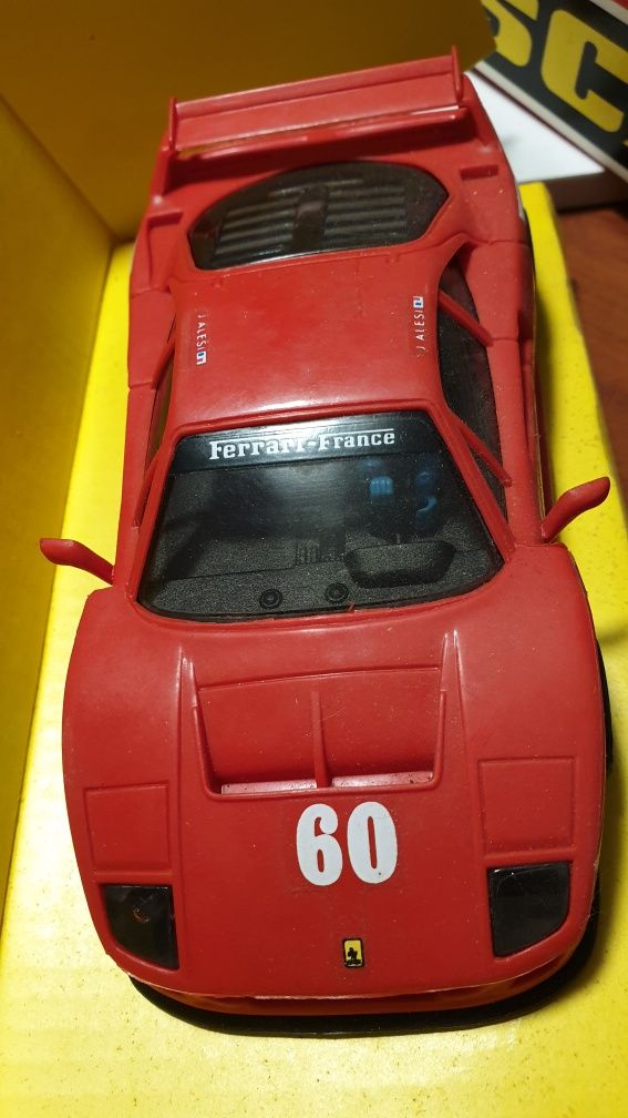 Scalextric Ferrari F40 Jean Alesi