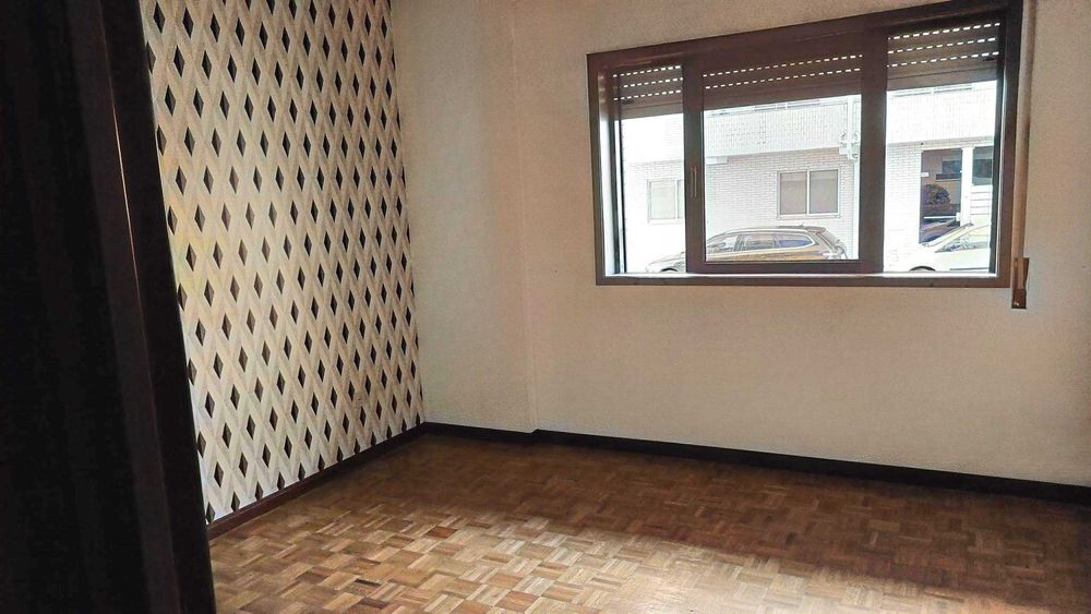 Apartamento T1 usado• Rés do Chão Elevado • 65 m² • Vila Nova de Gaia