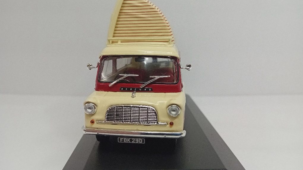 Bedford camper 1/43