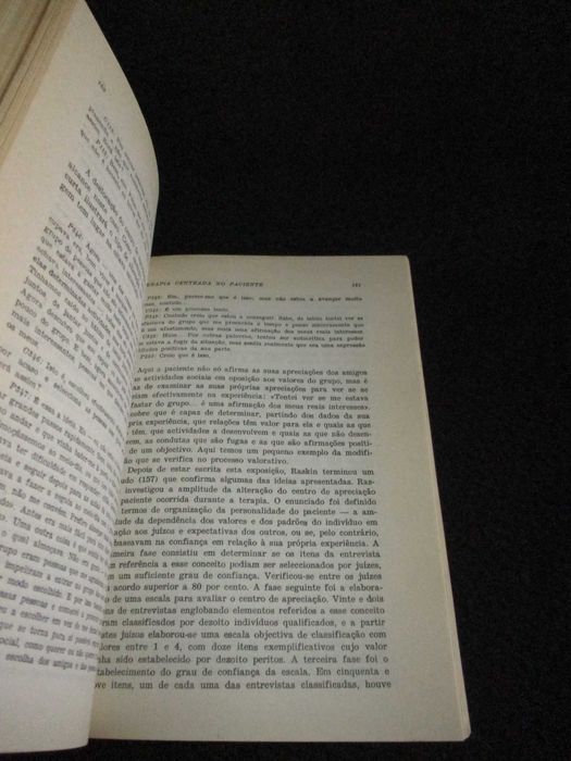 Livro Terapia centrada no paciente Carl R. Rogers
