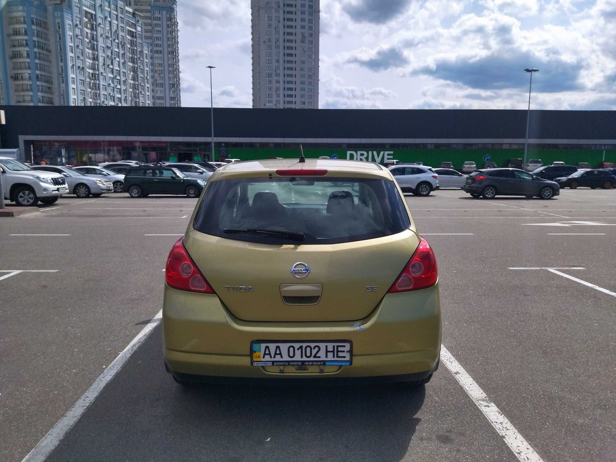 Nissan tiida 1,6 АКП