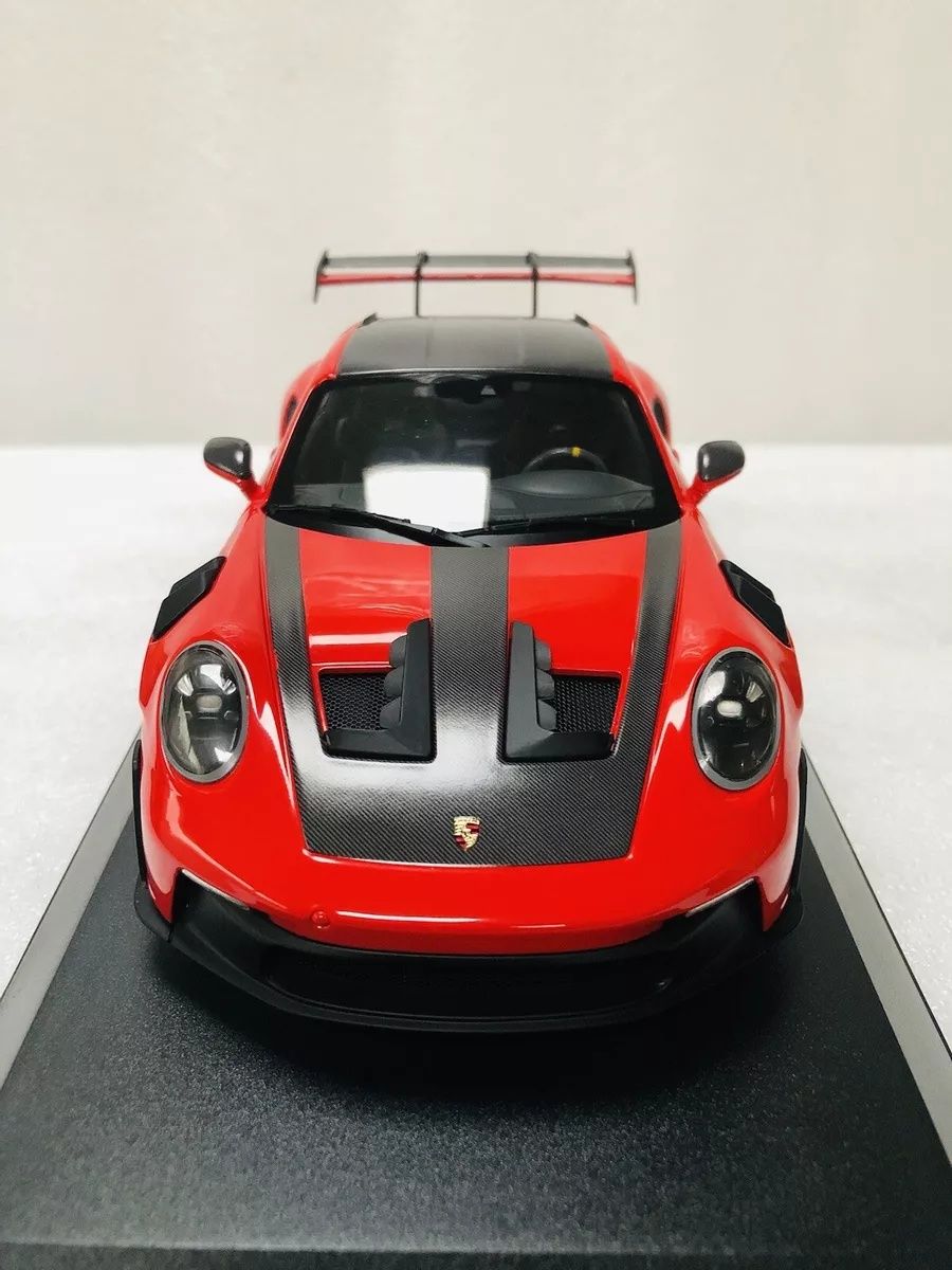 Minichamps 1:18 porsche 911 (992) Gt3 RS 2023