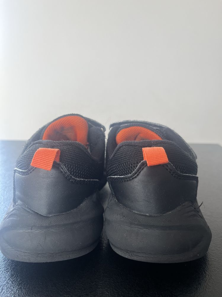 Adidaski Sprandi r.28