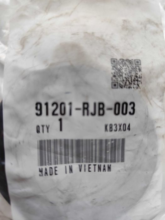 Продам сальник Honda  91201-RJB-003