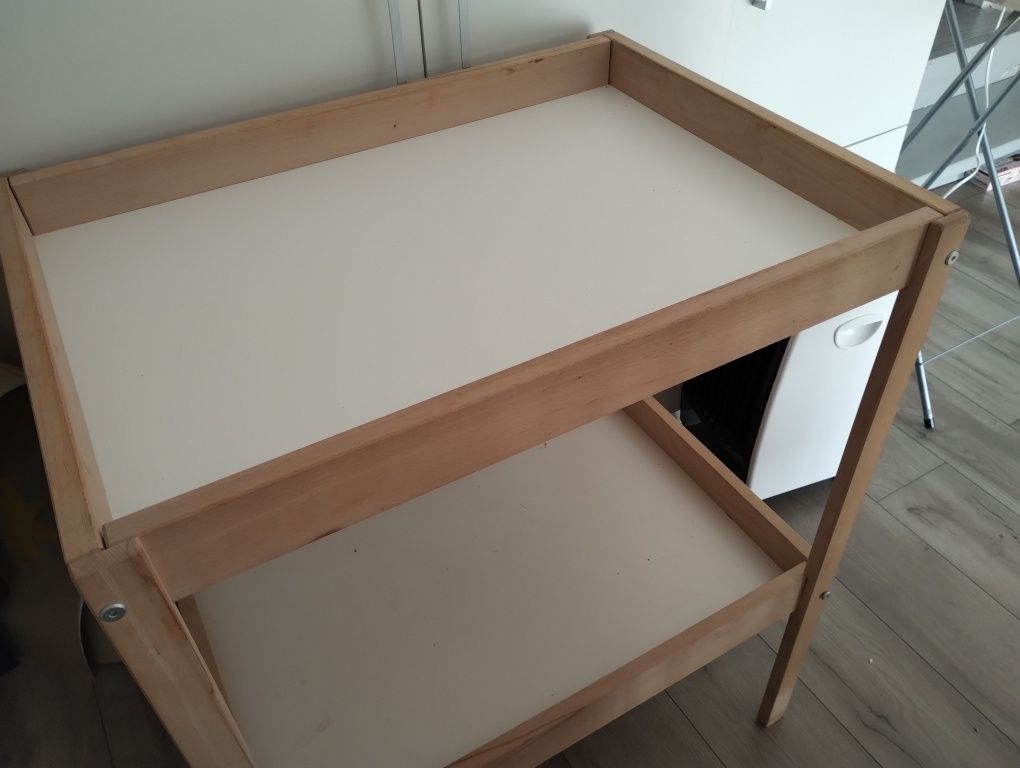 Stół do przewijania Ikea