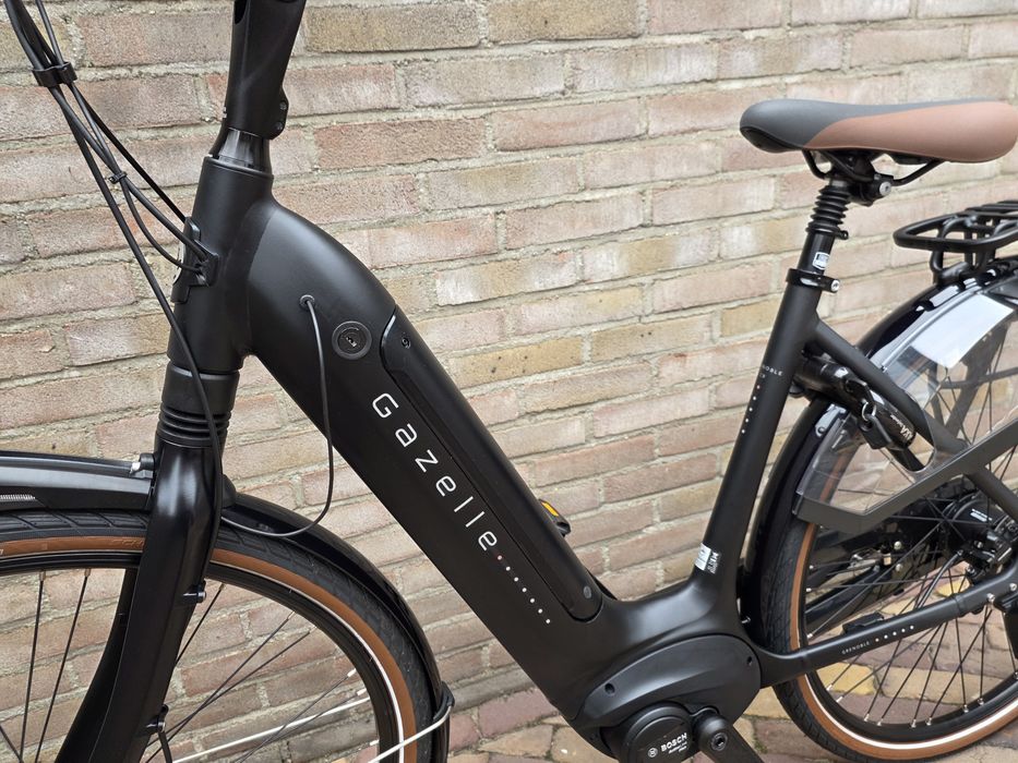 Rower Elektryczny Gazelle Grenoble C8 Smart Bosch 49,53,61