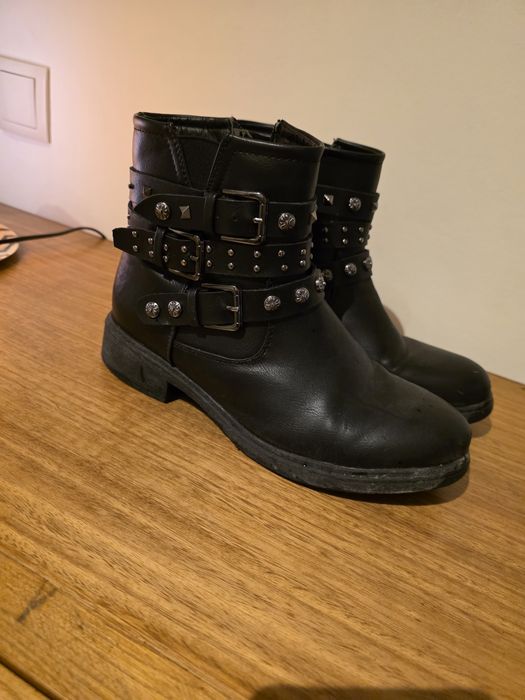 Botas pretas  38