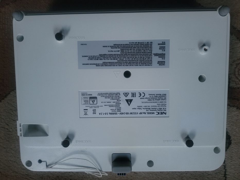 Projektor NEC rzutnik V332W 300 cali Tv FHD Avers ekran kabel com
