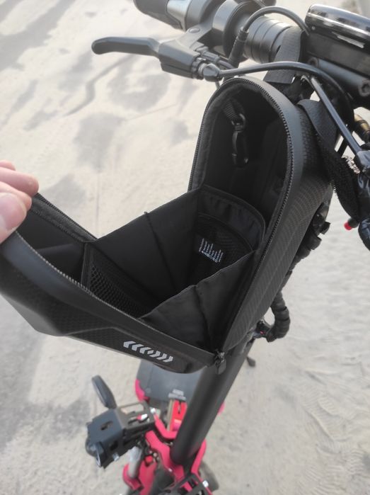 Електросамокат giant