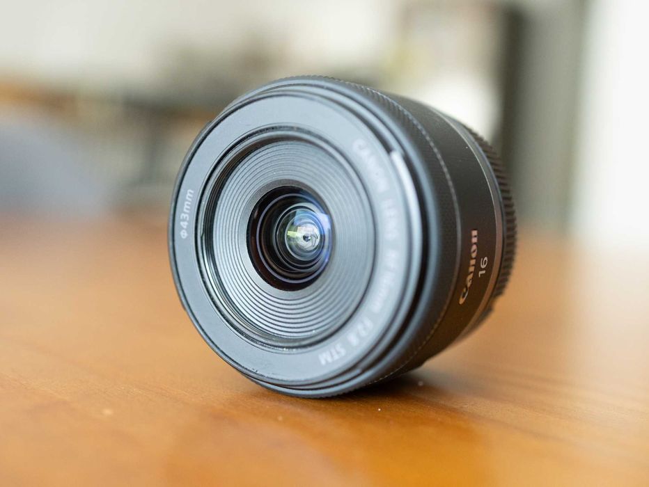 Canon RF 16mm F2.8